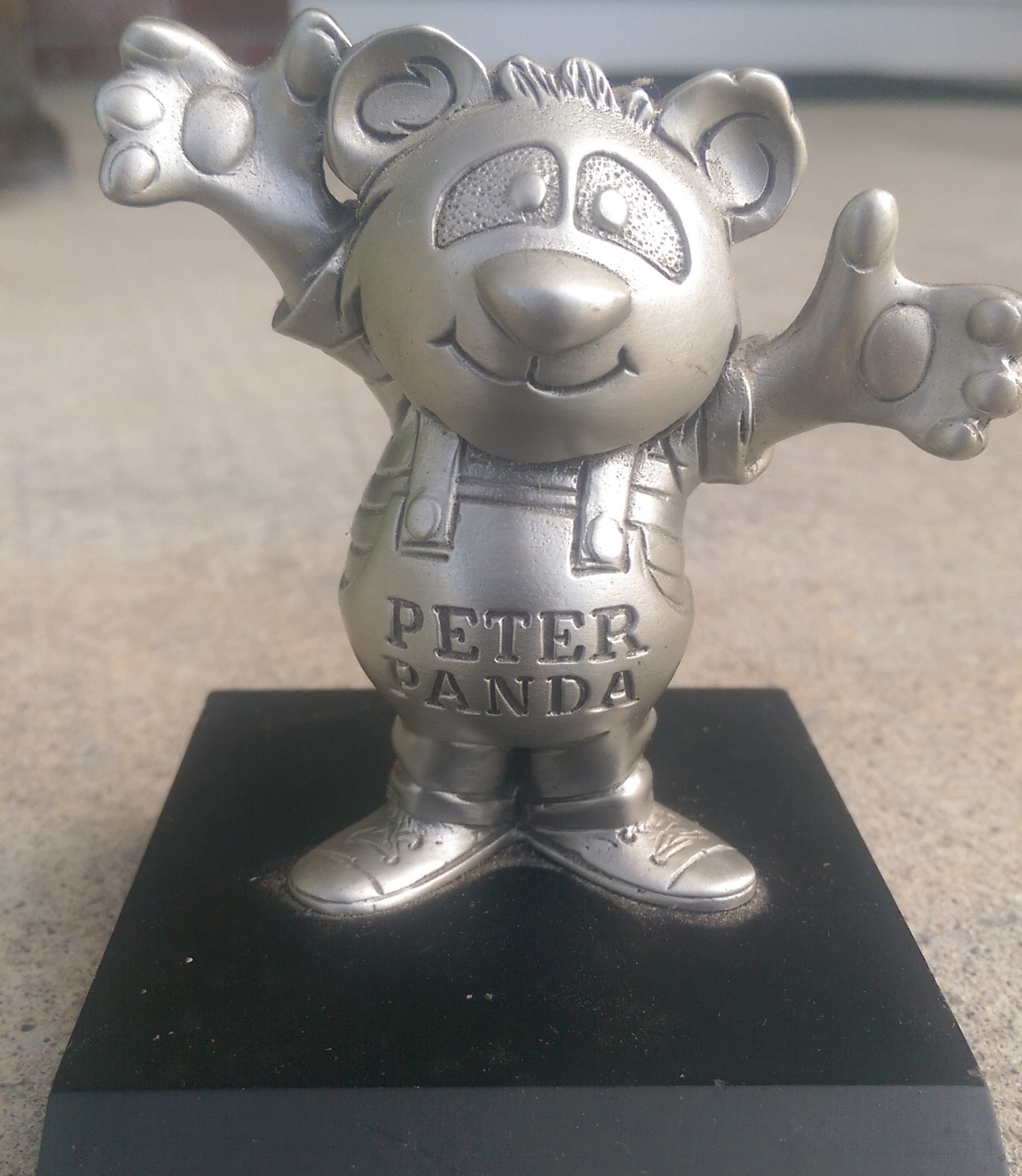 Peter Panda 3-D statue close-up